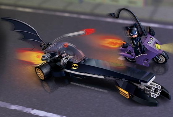 LEGO® BATMAN™ The Batman™ Dragster: Catwoman™ Pursuit (7779) - Bricks and Minifigs Sioux Falls