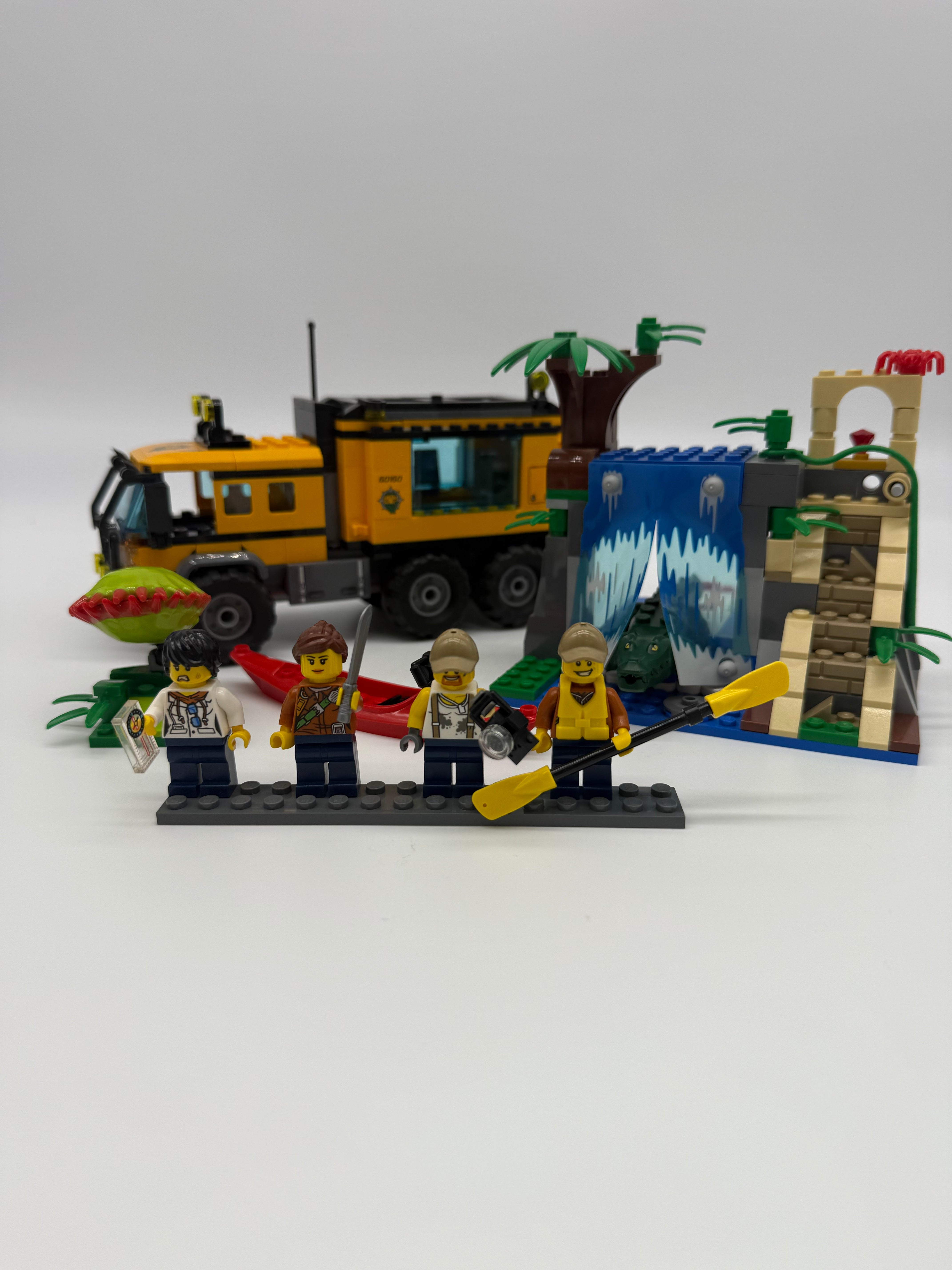 Jungle Mobile Lab Bricks and Minifigs Sioux Falls