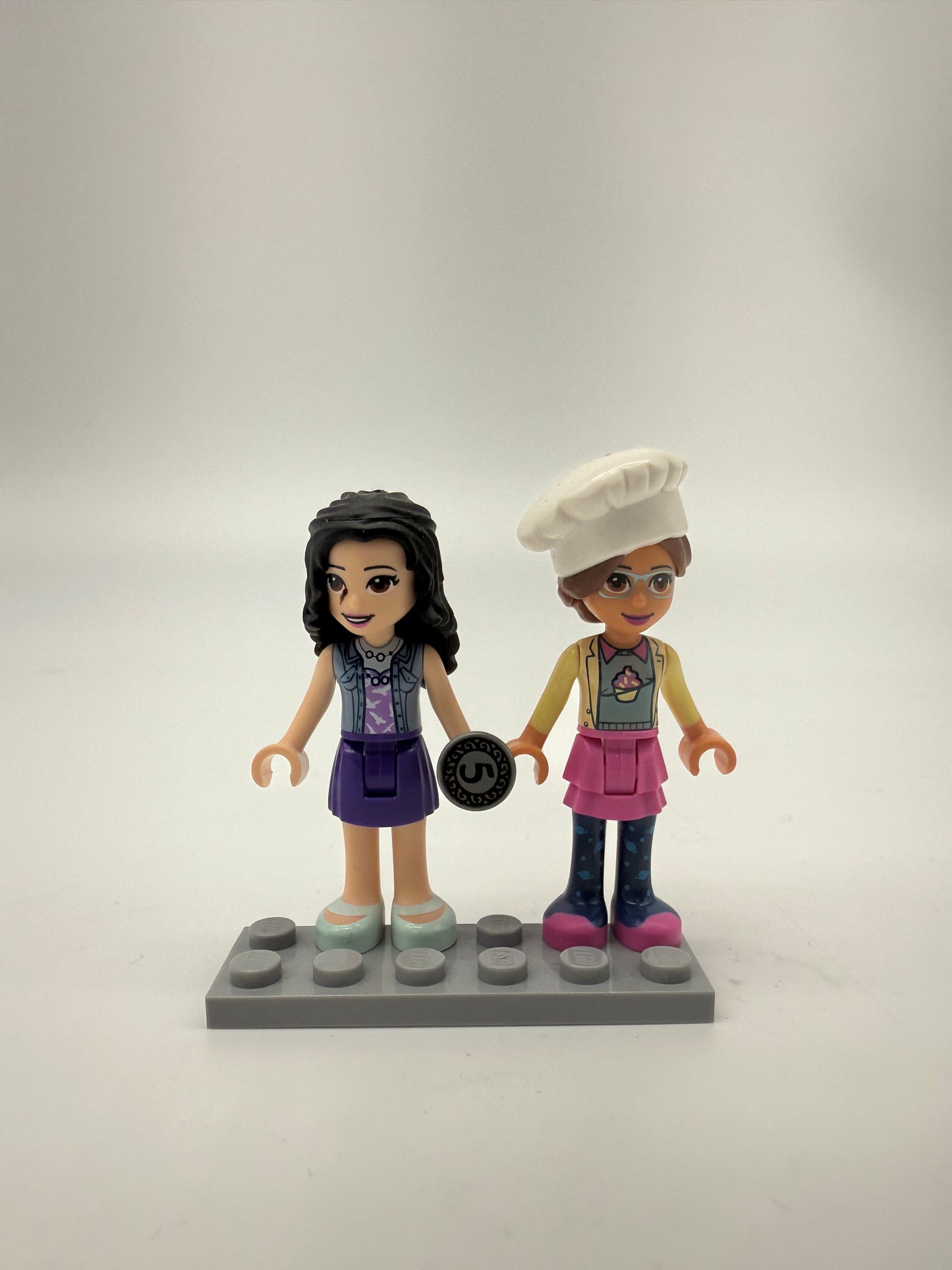 Olivia's Cupcake Cafe - Bricks and Minifigs Sioux Falls