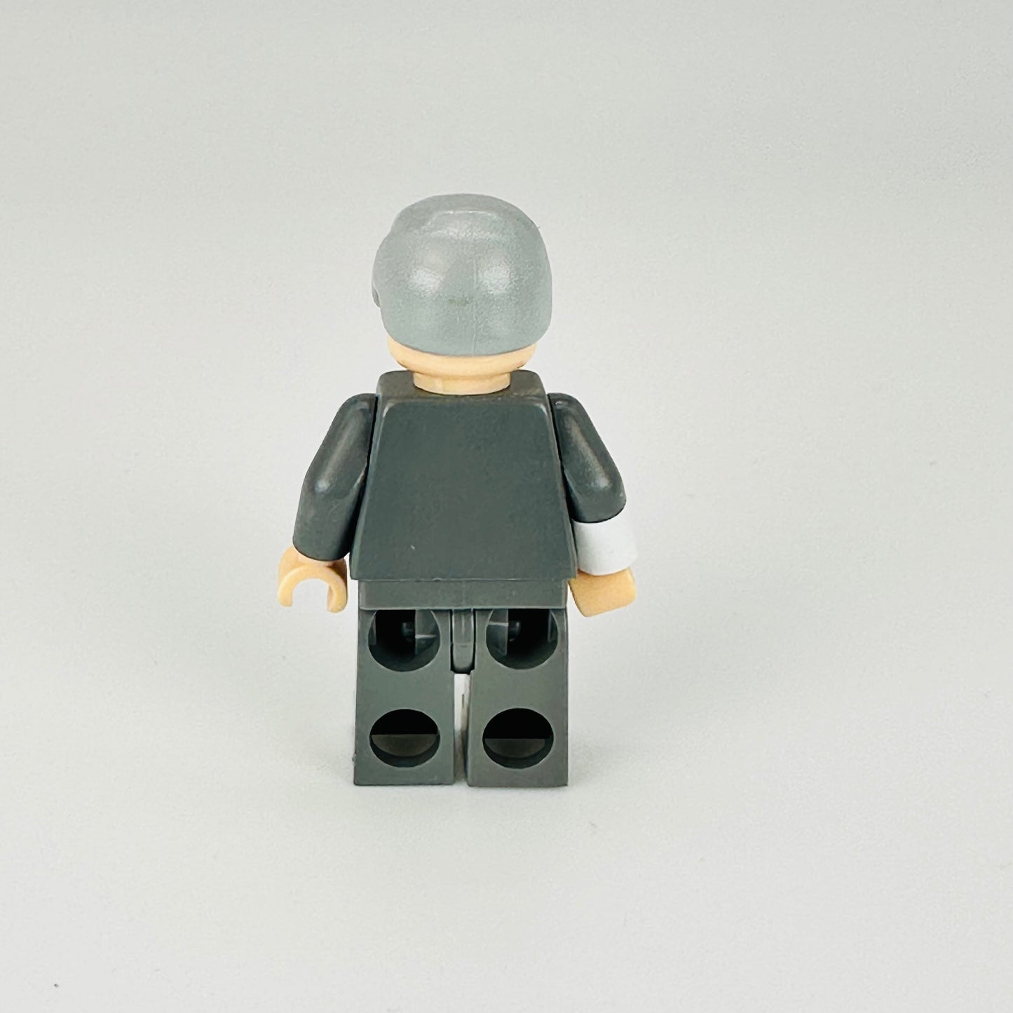 sw0157: Grand Moff Tarkin - smooth hair - Bricks and Minifigs Sioux Falls