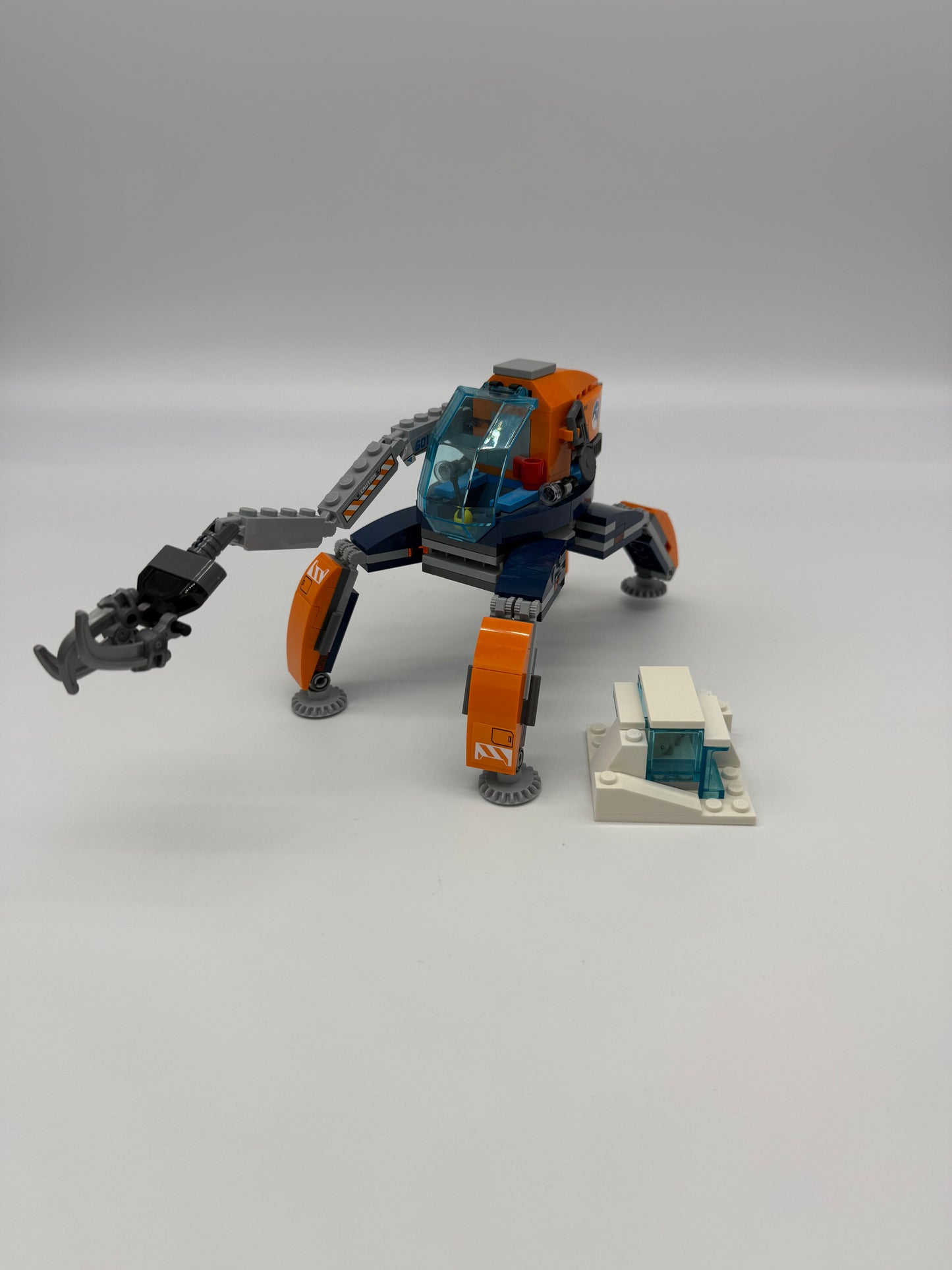 Arctic Ice Crawler (2018)