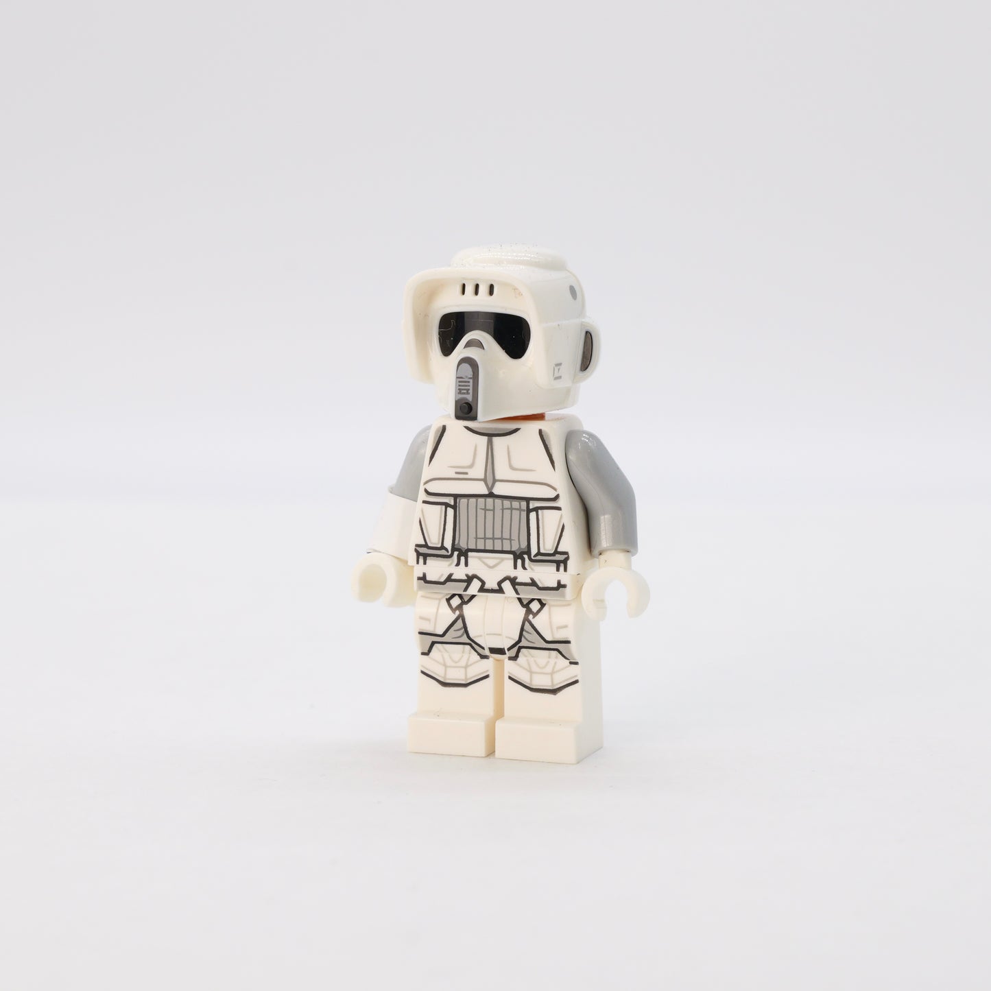 sw1182: Imperial Scout Trooper, Hoth - Female, Dual Molded Helmet, Nougat Head, Smirk