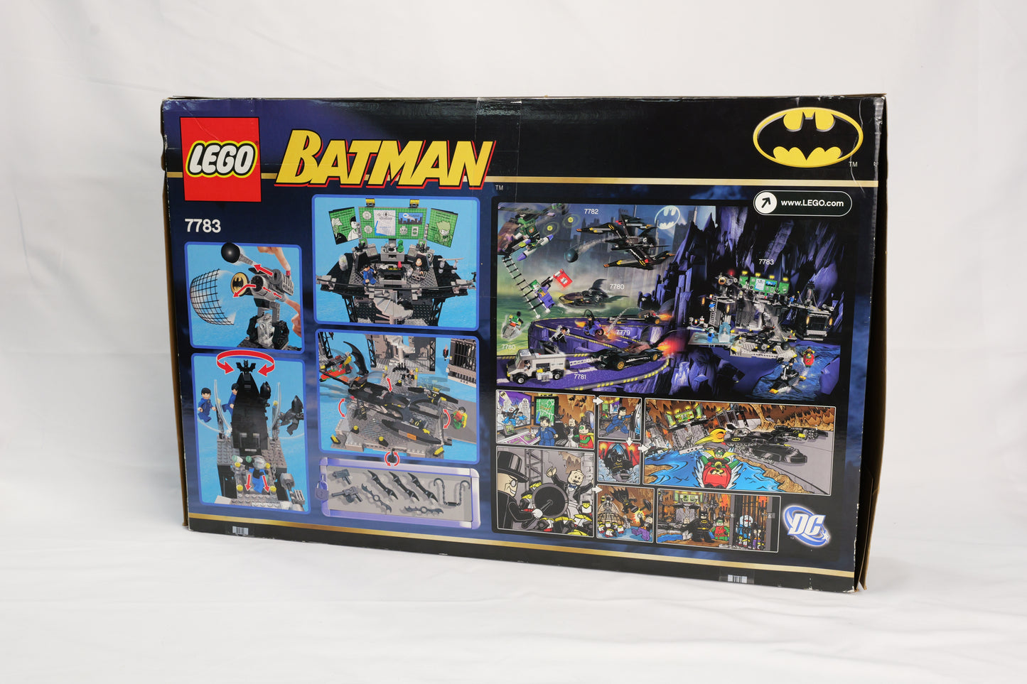 LEGO® BATMAN™ The Batcave™: The Penguin™ and Mr. Freeze's Invasion (7783)