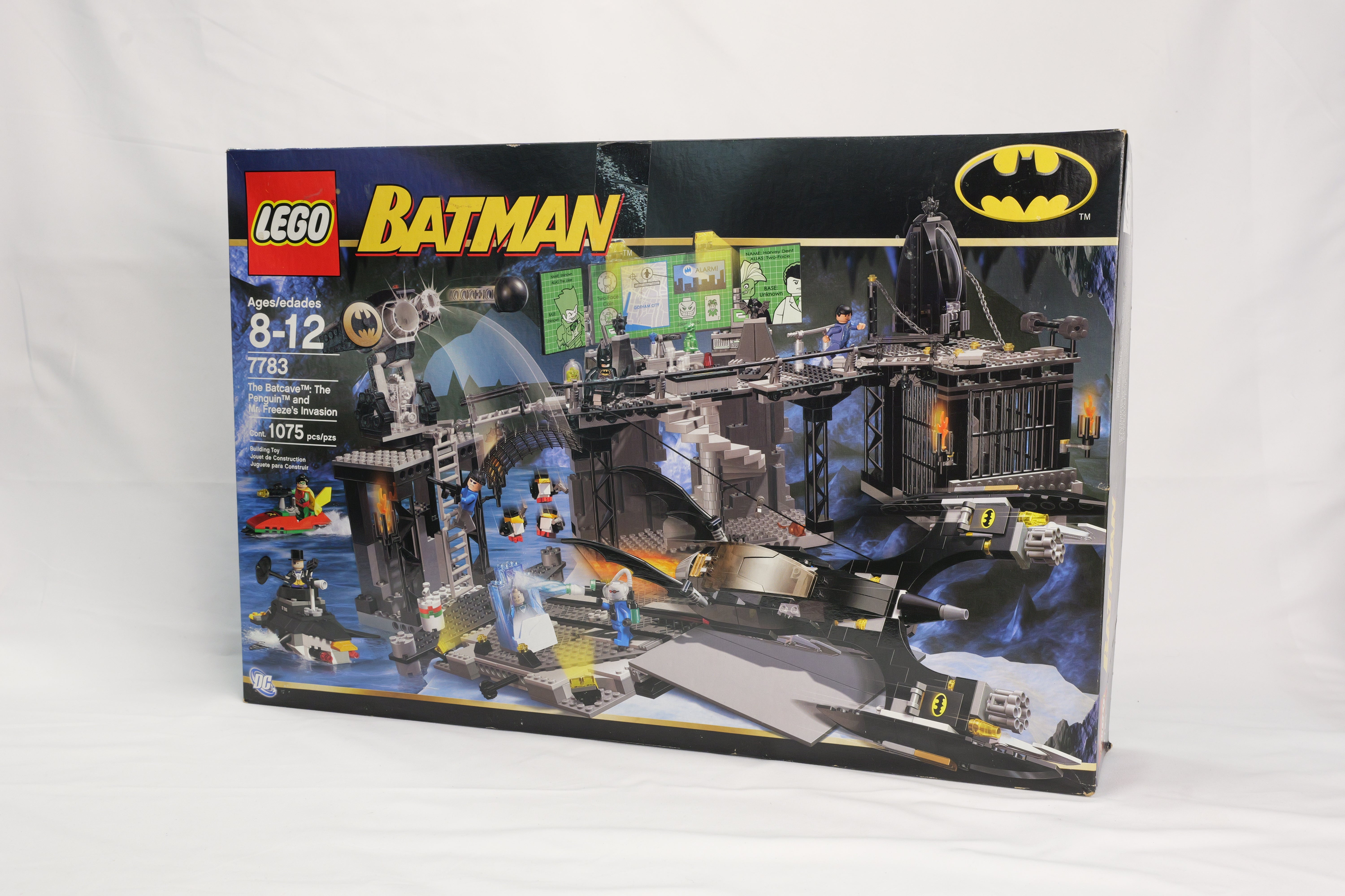 Lego shops batcave penguin mr freeze's invasion