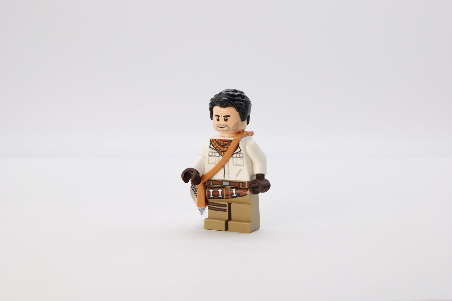 sw1049: Poe Dameron (White Shirt)