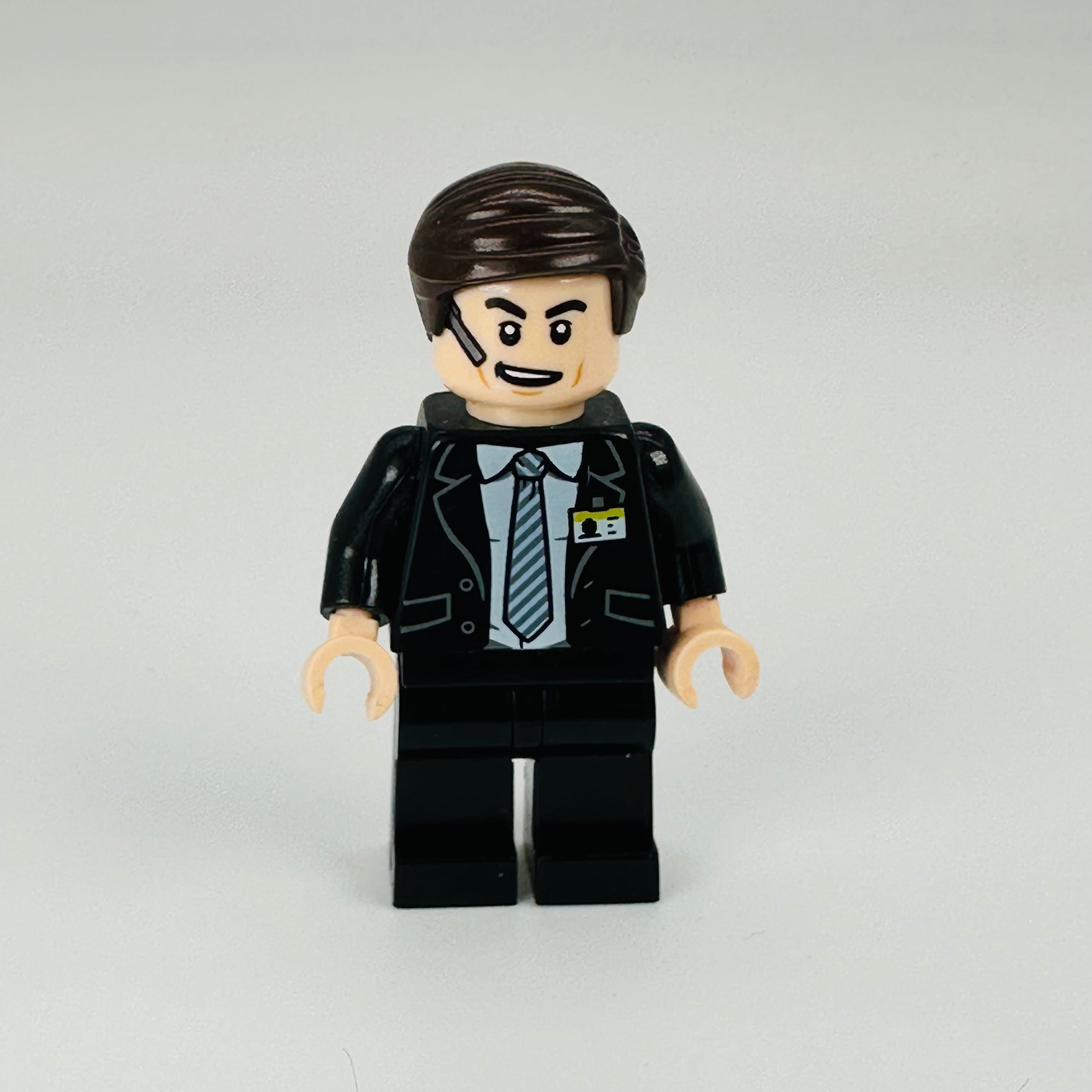 sh0369 Agent Coulson Bricks and Minifigs Sioux Falls