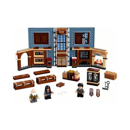 LEGO® Harry Potter™ Hogwarts™ Moment Charms Class (76385)