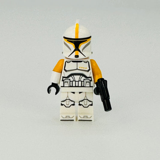 sw1146: Clone Trooper Commander (Phase 1) - Bright Light Orange Arms, Nougat Head